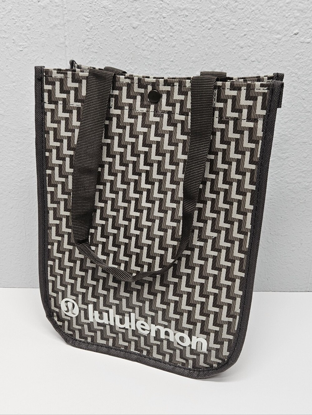 Lululemon Button Shopper Tote Bag Pattern Print Going Out Shopping Stripes
